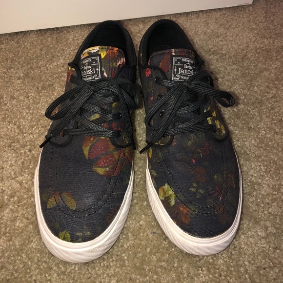 Nike Sb Janoski Floral Canvas Shoes 